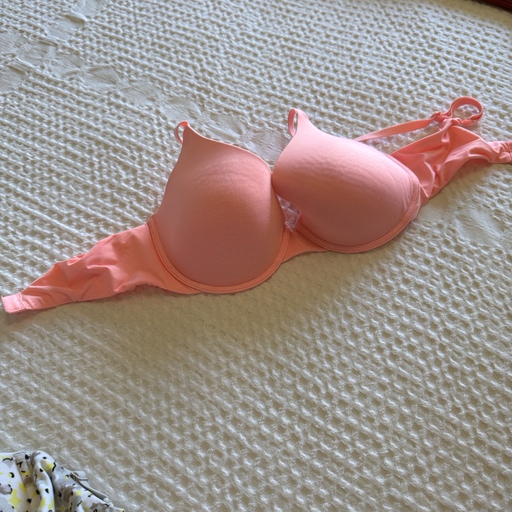 Victoria's Secret Bra Bundle 32D - Picture 7 of 13